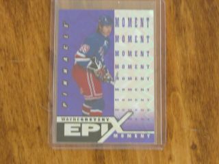 Wayne Gretzky In 1997 - 98 Pinnacle Epix Moment Purple Rare Short Print