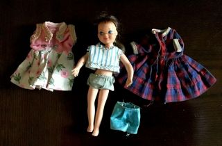 Mattel 1965 Tutti Doll Barbie Sister Brunette Blue Eyes W/ Clothes & Book