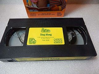 SESAME STREET SING ALONG VHS VIDEO 1987 / RARE HTF 2