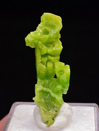 9.  3g Natural Pyromorphite Crystal Cluster Rare Mineral Specimens,  Acrylic Box