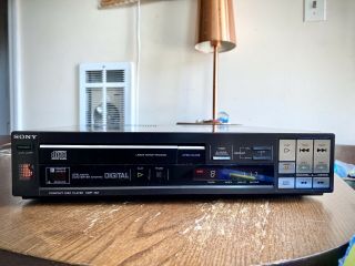 Sony Cdp - 102 Rare Vintage Cd Player 1985 80s Hifi Retrowave Aesthetics