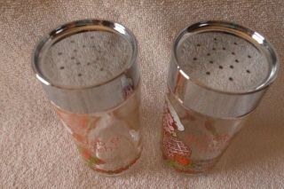 Vintage 1980 ' s Strawberry Shortcake Glass Salt & Pepper Shaker Set - EUC - Cute 3