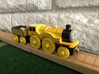 Thomas & Friends Wooden - Molly Engine With Tender - Rfid Very Rare Gold Magne