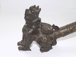 Antique Chinese Bronze Metal Smoking Pipe Cast In The Form Of A Foo Temple Lion