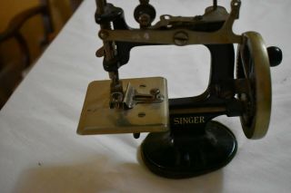 Rare Antique Vintage Singer Toy Sewing Machine