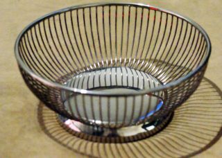 Vintage Viners Silver Plated Bread / Cake / Fruit Basket Wire Bowl