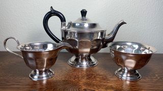 Art Deco Capacity & Viners Sheffield Silver Plated Matched 3 Piece Tea Set A1