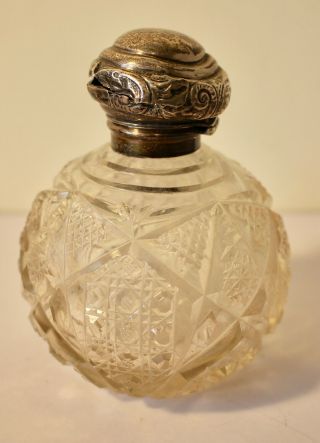 Edwardian Silver Topped Cut Glass Scent Bottle Birmingham 1909 Top.