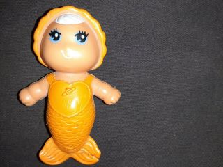 Rare 2 1/4 " Vtg 1979 Kenner C.  P.  G Sea Wees Orange Baby Mermaid With White Hair
