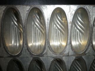 Vintage metal chocolate mold/mould,  flat to make 30 fancy oval pralines. 2