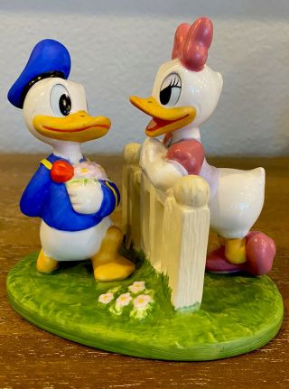 Rare Disney’s Donald And Daisy Duck Ceramic Figurune In