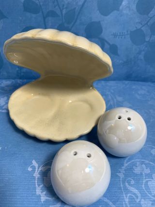 Rare Vintage Ceramic Clam Pearl Salt & Pepper Shaker Set 3