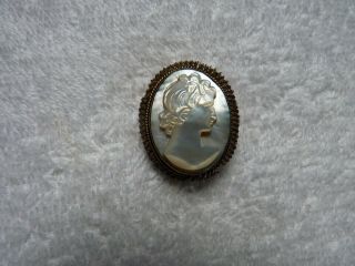 ANTIQUE VICTORIAN GOLD METAL SHELL CAMEO BROOCH/PENDANT 2