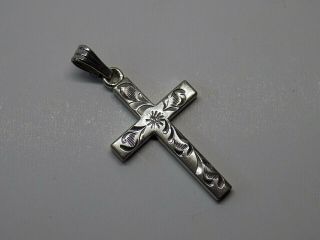 Vintage/antique Sterling Silver Cross Pendant.  Religious.  Makers F - L.  (ncb)