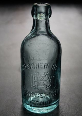 Antique Squat Blob Top Kutscher Bros.  Bridgeport Conn Soda Water Bottle