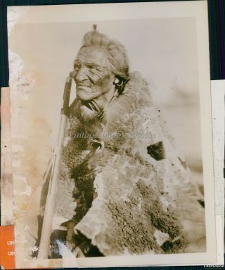 1925 Chief Many Tail Feathers Of The Blackfeet Tribe Native Americans Photo 7x9