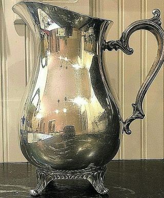 Stunning Vintage " Wm Rogers 817 " Silver Plate Footed 1/2 Gallon Pitcher