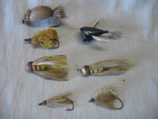 7 Vintage Misc.  Fly Rod Fishing Lures Tuttle - South Bend Misc.  Tackle Box Find