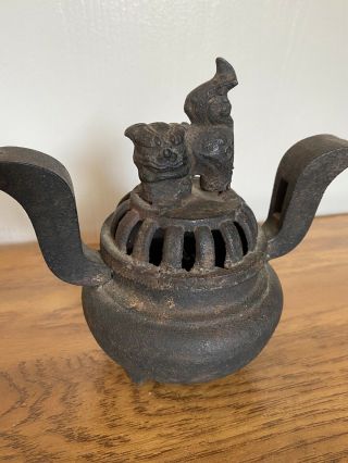 Antique Cast Iron Lion Candle/incense Japanese Holder Early 1900s 6.  5 Inches L
