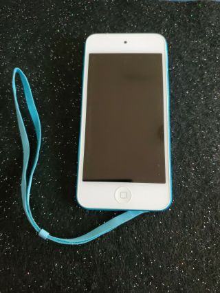 Apple Ipod Touch 5th Generation Blue (32gb) Mp3 Player Rarely