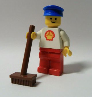 Shell Gas Station Worker 604 6695 1970 