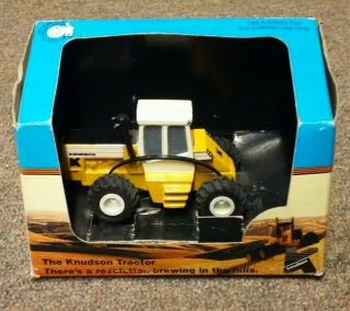 Vintage Rare Knudson 4x4 4 Wheel Drive 1/64 Tractor Farm Toy By Vallcast