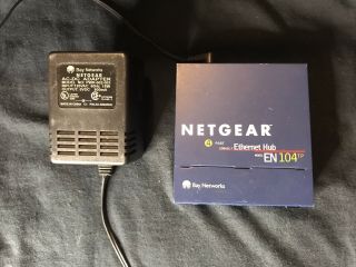 Netgear Hub En104 Tp 10 Mbps 4 Port Switch Base - T Great Cond Vintage Rare