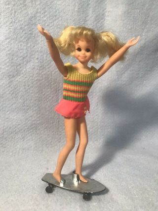 Vintage 1971 Mattel Living Fluff Doll Skippers Friend With Painted Skateboard