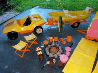 Vintage 70 ' s Mattel Barbie Going Camping set with Pop - up Camper,  Boat and Bike 2