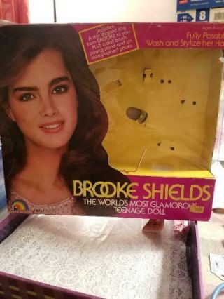 Vintage 1982 Brooke Shields Doll Box And Accessories Only