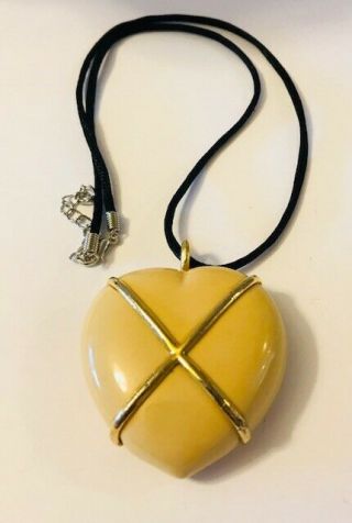 Rare 1974 Estee Lauder Aliage " Heart Necklace " Solid Perfume Compact
