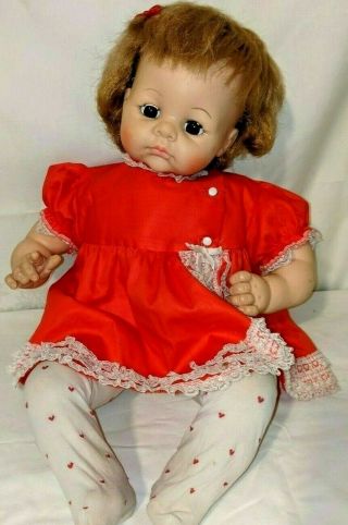 23 " Large Vintage 1965 Madame Alexander Crier Brunette Baby Doll