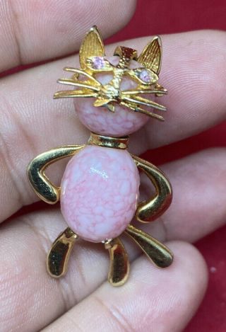 Vintage Rare Gold Tone Pink Glass Cabochon Cat Signed Hobe Pin Brooch