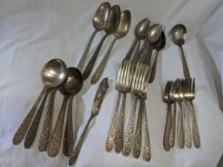 Ugly 33 Pc Set Silverplate National Silver Co Narcissus Flatware