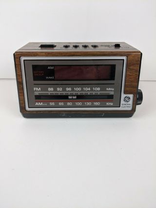 Vintage General Electric Ge Alarm Clock Am/fm Radio 7 - 4601a Tested/works (a07)