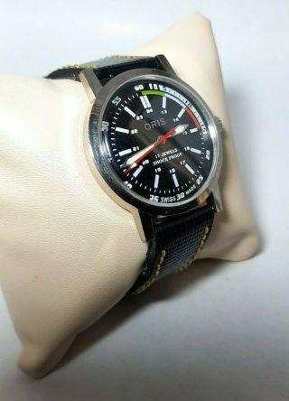 Vintage Swiss 17 J Steel Case Black Dial Men ' s Wrist Watch 3