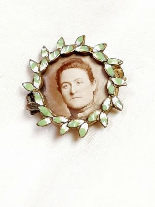 Antique Victorian Woman Enamel Leaf Photo Mourning Brooch Pin 2