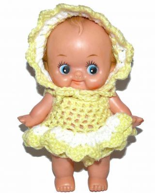 Vintage Vinyl Kewpie Doll Made In Taiwan Yellow Crochet Dress Pants Hat 8 "