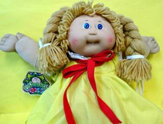 16 " Coleco 1982 Cabbage Patch Kids Girl W/blonde Braids - Dimples - Blue Eyes - Cute