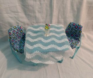 VINTAGE BARBIE DREAM HOUSE FURNITURE Blue Dining Room Table & Chairs 3