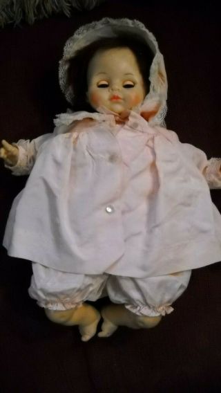 Vintage Madame Alexander 14 " Brunette Baby Doll Crier