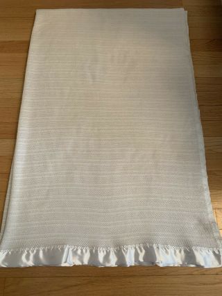 Vintage Acrylic Twin Blanket Satin Binding White Trim Ivory Waffle Weave Thermal
