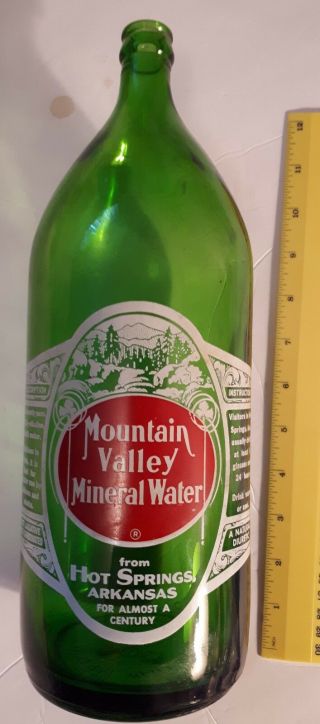 Rare American " Mountain Valley Mineral Water " 1/2 Gal Green Bottle - Red/white Acl