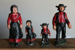 Antique Vintage Cast Iron Amish Country Family Of Four Figurines Euc
