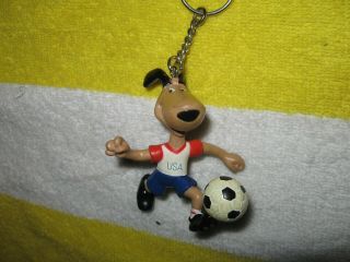 Rare 1992 Fifa World Cup Soccer Usa ‘92 Keychain Vintage Mascot Dog Striker