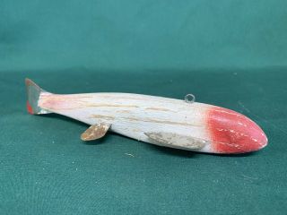Carved Wooden Red And White Spearing Decoy Folk Art 7.  5”