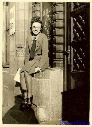Port.  Photo: RARE Uniformed Wehrmacht Blitzmädel Helferin Girl by Ad; 1942 2