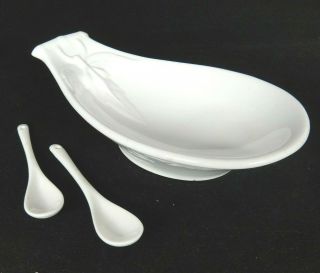 Antique J & G Meakin Ironstone Oval Relish Sauce Dish Embossed Leaf Handle 1890