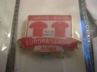 Rare Old 2016 Liverpool V Man United Football Club (126) Metal Brooch Pin Badge