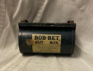 Vintage Bob Bet Bait Box Fishing Belt Gear Worm Holder Green With Cream Vintage